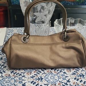 Tommy Hilfiger Tan Shoulder Bag with Structured Design